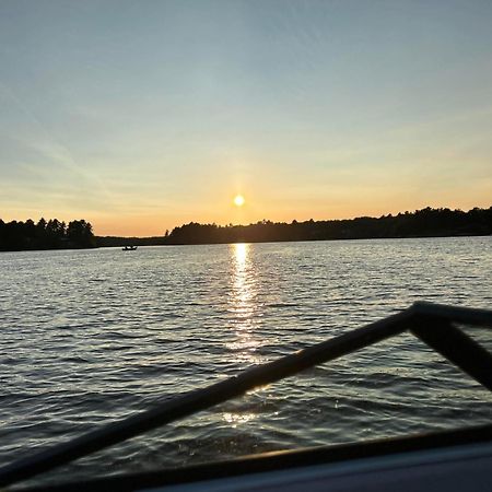 Muskoka Escape Hotel Port Carling Buitenkant foto